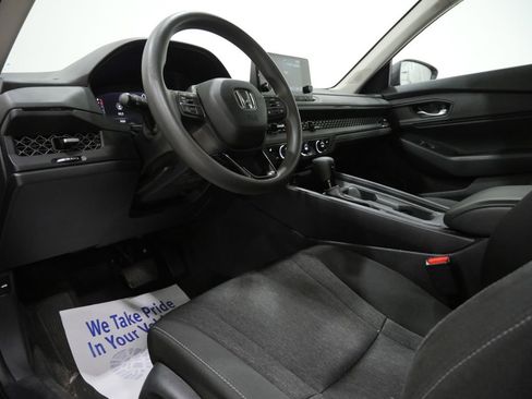 Used 2024 Honda Accord EX image 11