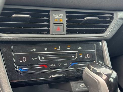 Used 2025 Volkswagen Jetta S FWD image 23