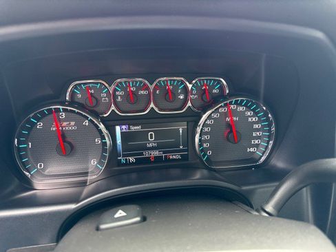Used 2018 Chevrolet Silverado 1500 LTZ Z71 w/ LTZ Plus Package AWD/4WD image 19