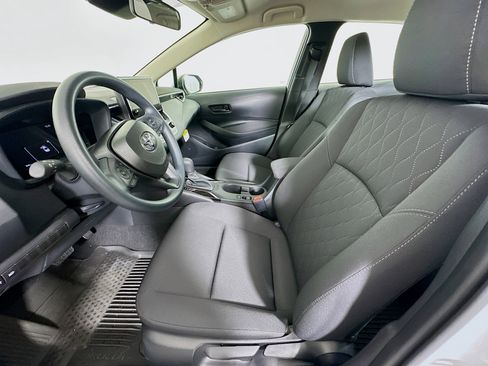 Used 2026 Toyota Corolla LE FWD image 13