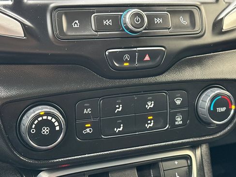 Certified 2022 GMC Terrain SLE w/ LPO, Cargo Package image 27