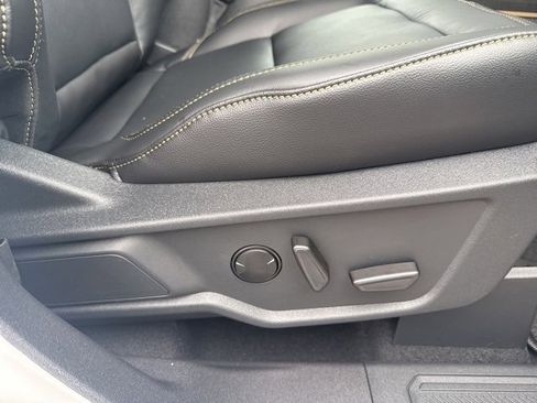 New 2025 Ford Bronco Badlands image 51