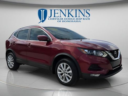 Used 2022 Nissan Rogue Sport SV w/ Technology Package FWD image 1