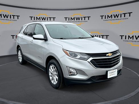 Used 2020 Chevrolet Equinox LT image 1