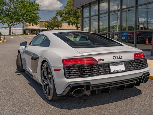 Used 2023 Audi R8 V10 performance RWD image 6