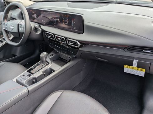 New 2026 Nissan Sentra SR FWD image 24