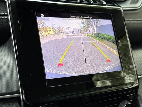 Used 2023 Jeep Grand Cherokee Laredo image 22