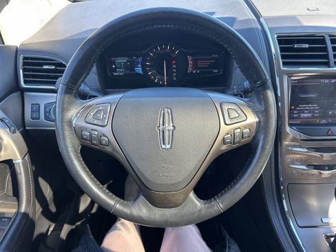 Used 2013 Lincoln MKX FWD image 14