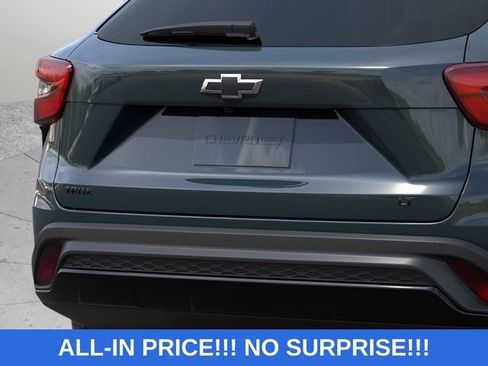 New 2026 Chevrolet Trax LT FWD image 24