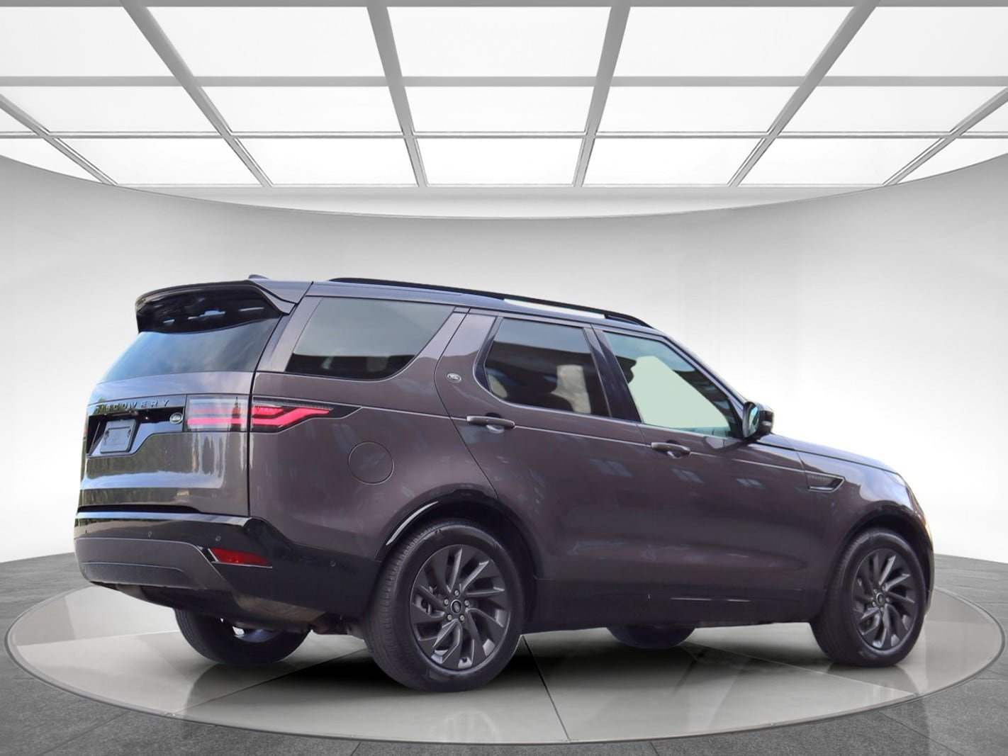 Used 2023 Land Rover Discovery S R-Dynamic AWD/4WD image 6