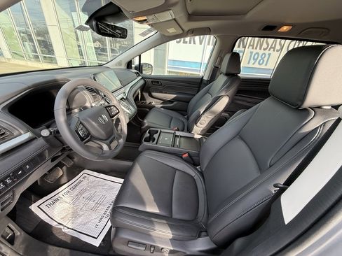 Used 2026 Honda Odyssey EX-L image 10