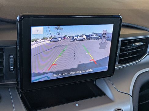 Used 2023 Ford Explorer XLT w/ Equipment Group 202A image 18