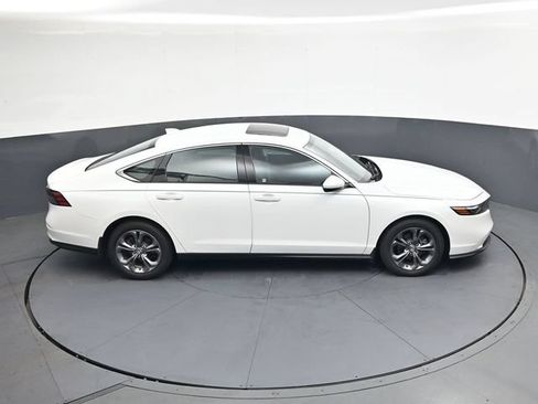 Used 2024 Honda Accord EX image 22
