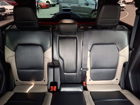 Certified 2024 Ford Bronco Wildtrak image 19