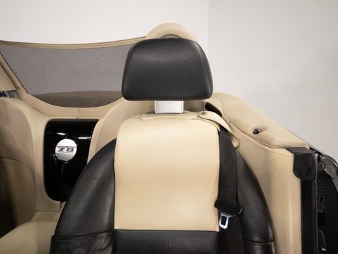 Used 2000 BMW Z8 RWD image 4