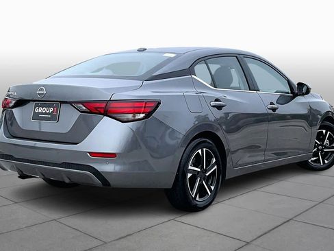 Used 2025 Nissan Sentra SV image 12