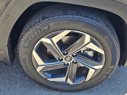 Certified 2024 Hyundai Tucson Limited AWD/4WD image 10