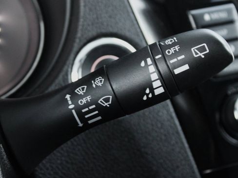 Certified 2019 Nissan Rogue SV w/ Premium Package image 35