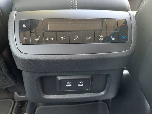 New 2026 Nissan Pathfinder SL w/ SL Premium Package FWD image 27