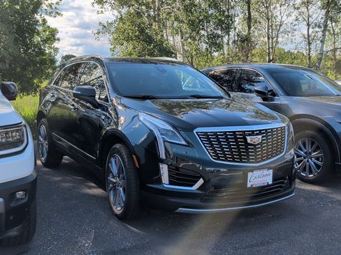Used 2025 Cadillac XT5 Premium Luxury AWD/4WD image 2