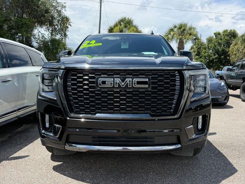 Used 2024 GMC Yukon Denali Ultimate AWD/4WD image 2