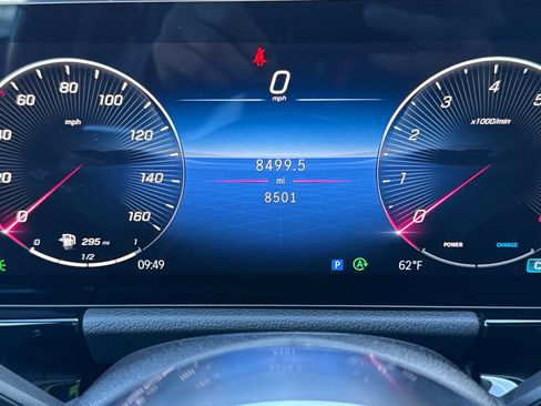 Certified 2025 Mercedes-Benz GLA 250 4MATIC image 25