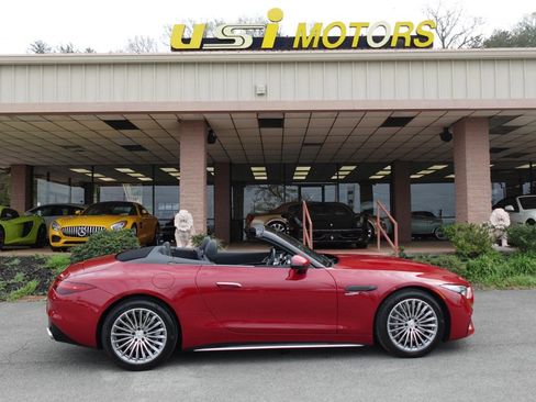 Used 2023 Mercedes-Benz SL 43 AMG w/ Driver Assistance Package image 8