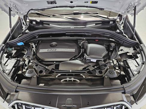 New 2026 BMW X1 xDrive28i image 9