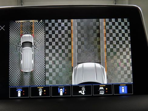 Used 2024 GMC Yukon AT4 image 18