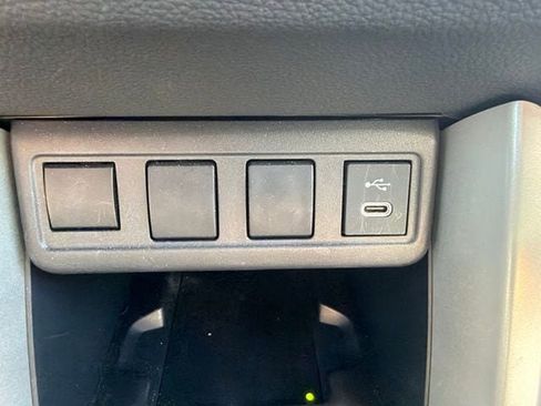 Used 2024 Toyota Corolla Cross AWD Hybrid w/ Moonroof Package image 21