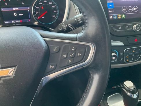 Used 2019 Chevrolet Equinox Premier FWD image 10