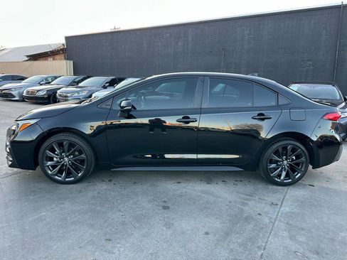 Used 2024 Toyota Corolla SE FWD image 4