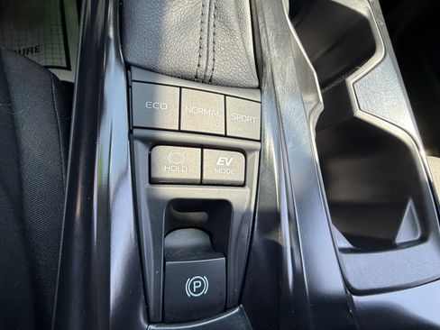 Used 2026 Toyota Camry LE FWD image 13
