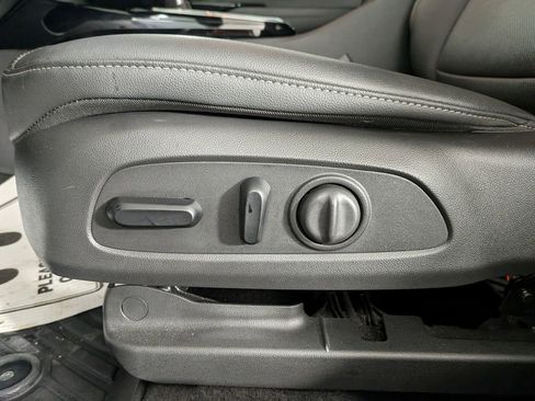 Certified 2025 Chevrolet Trax ACTIV w/ Driver Confidence Package image 19