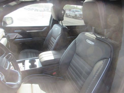 New 2026 GMC Acadia Denali Ultimate AWD/4WD image 12