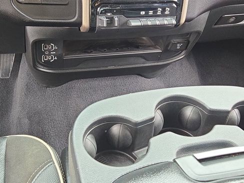 Used 2024 RAM 2500 Laramie image 29