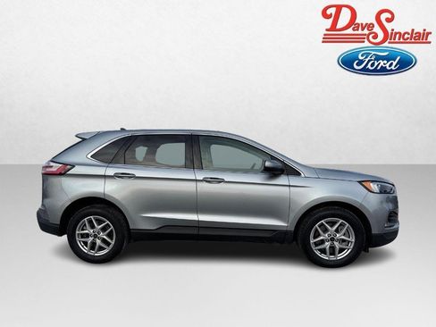Used 2024 Ford Edge SEL w/ Convenience Package image 5