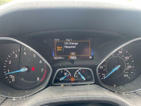 Used 2018 Ford Focus SE FWD image 8