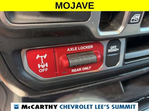 Used 2023 Jeep Gladiator Mojave AWD/4WD image 11