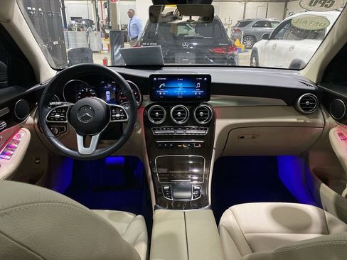 Used 2022 Mercedes-Benz GLC 300 w/ Premium Package Lite image 2
