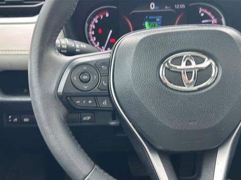 Used 2023 Toyota RAV4 XLE Premium image 26