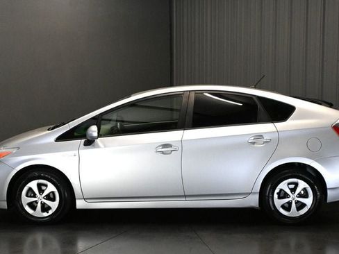 Used 2013 Toyota Prius Two FWD image 8