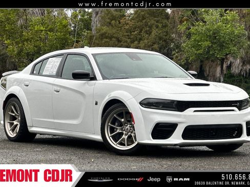 Used 2023 Dodge Charger Scat Pack RWD image 1