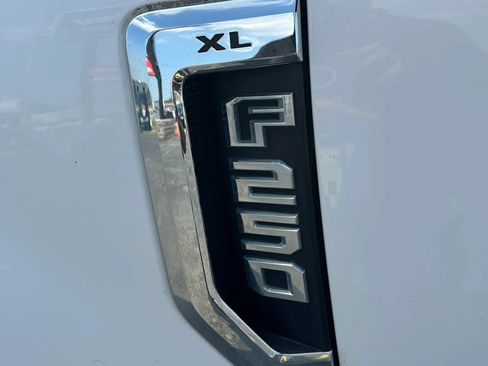 Used 2019 Ford F250 XL w/ Power Equipment Group AWD/4WD image 15