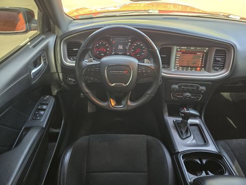 Used 2022 Dodge Charger R/T w/ Plus Group RWD image 12