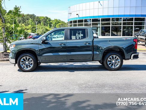 Used 2025 Chevrolet Silverado 1500 LT AWD/4WD image 10