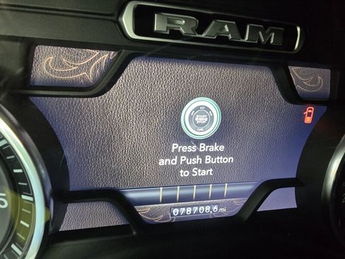 Used 2019 RAM 1500 Laramie AWD/4WD image 24