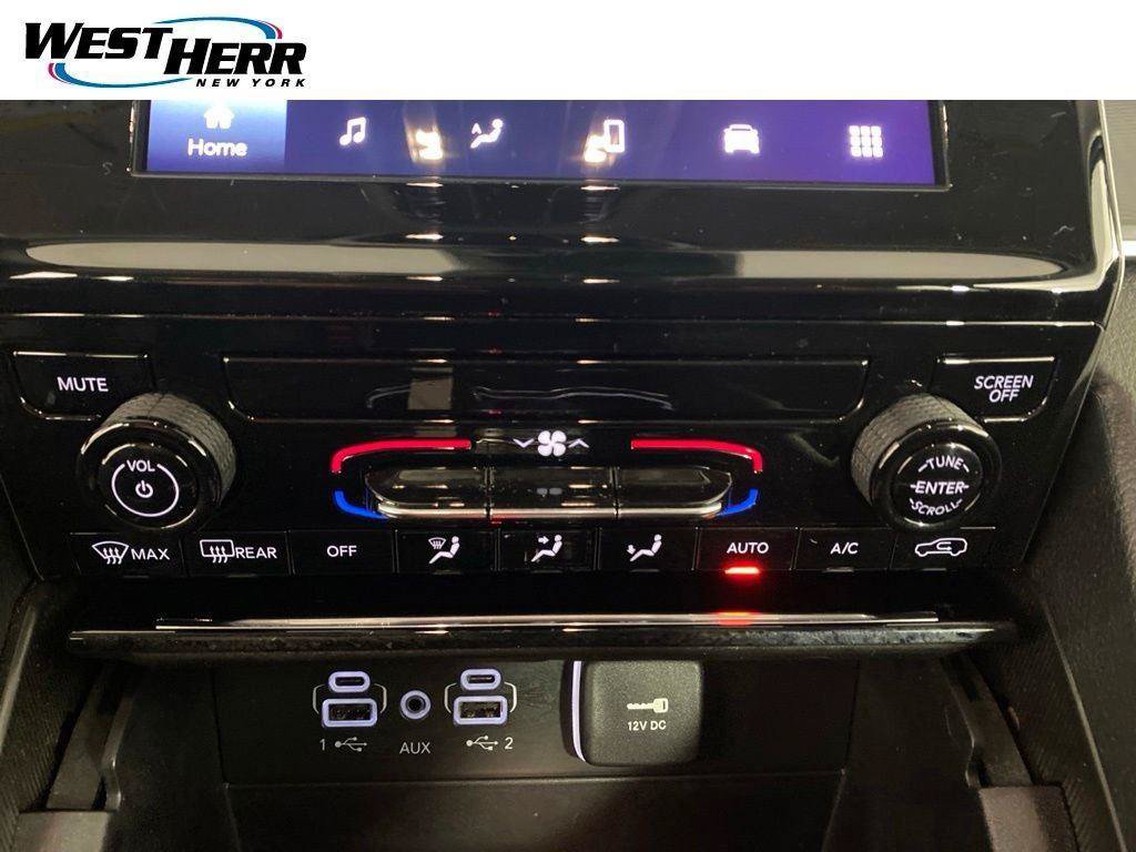 Used 2024 Jeep Grand Cherokee L Laredo AWD/4WD image 33