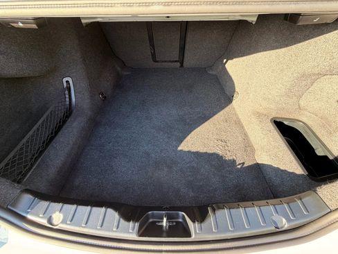 Used 2014 BMW 528i xDrive 528i xDrive Sedan 4D image 18