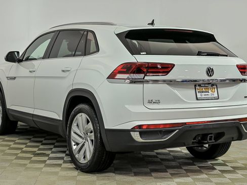 Certified 2022 Volkswagen Atlas Cross Sport SE AWD/4WD image 6